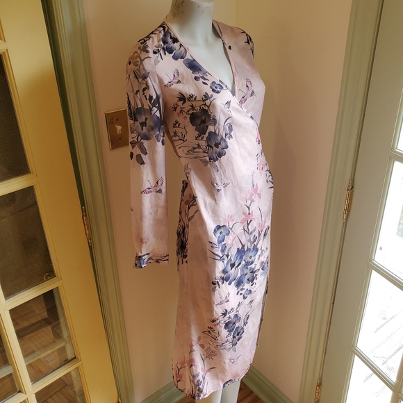 H&M Dresses & Skirts - H&M Satin Floral Wrap Shall